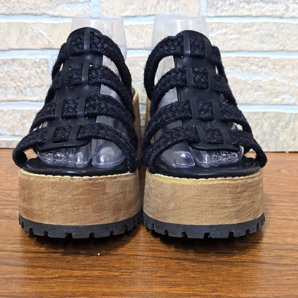 BEACH BY MATISSE DAZE MACRAME PLATFORM LUG SOLE SIZE 10 BLACK